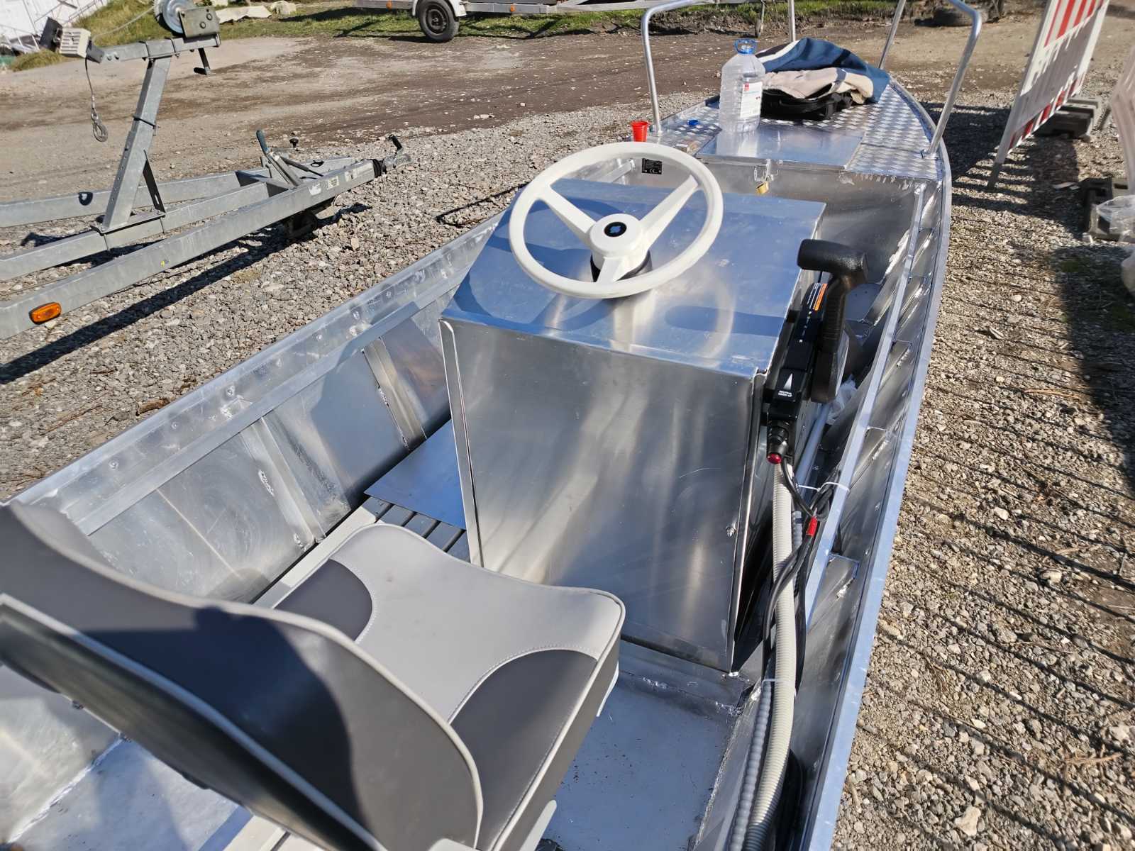 Aluminijumski Čamci šarac 550 sa komandama